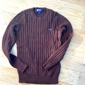 New Brown Vineyard Vines Sweater.
